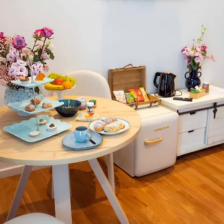 Mareluna Nocleg ze śniadaniem 4*