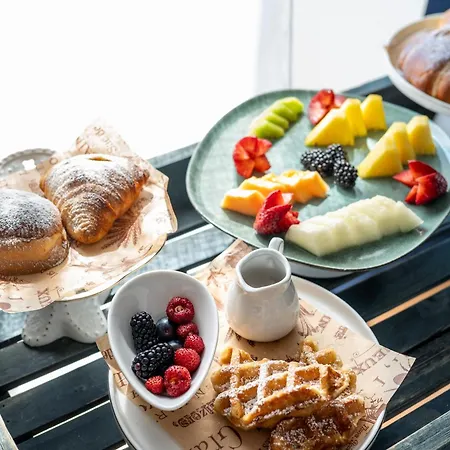 Bed & Breakfast Mareluna Neapel