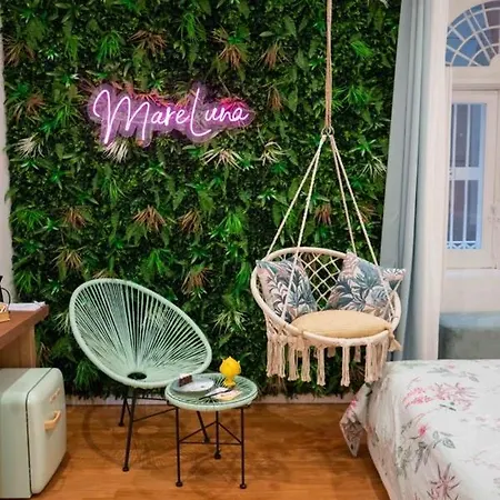 Couette-café Mareluna Naples